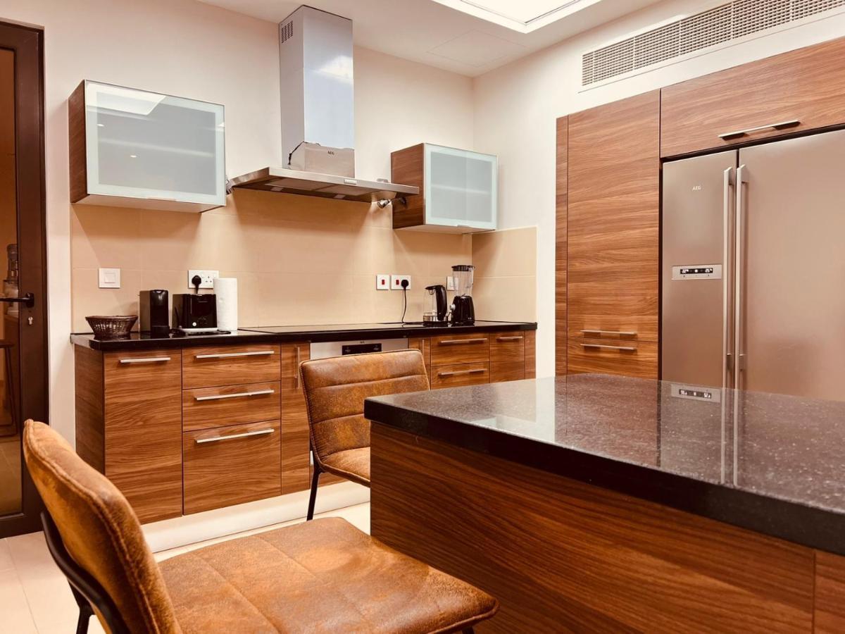 One 2Bhk Elegant Apartment In Muscat Bay 03 Exterior photo